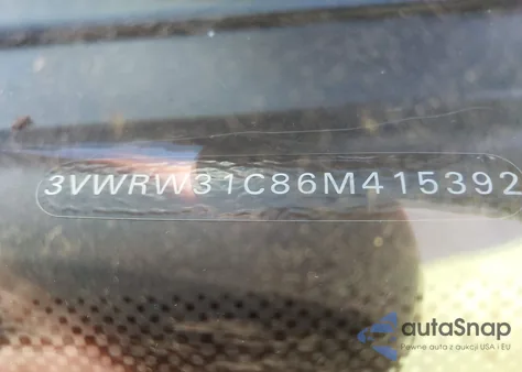 2006 Volkswagen New Beetle 2.5 z USA, uszkodzony, nr VIN 3VWRW31C86M415392